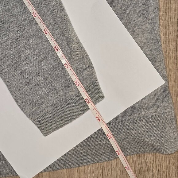 ELLE - Sweater - Gray - Size Medium - Picture 9 of 9